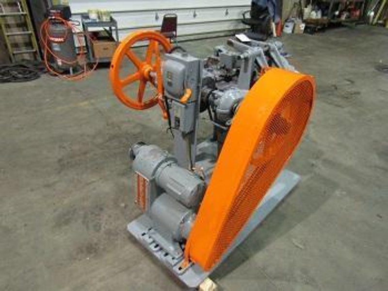 NILSON # S1 WIRE FORMING FOUR SLIDE MACHINE