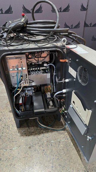 STAUBLI TX200 / CS8C TX200 ROBOT ARM AND CABINET USED