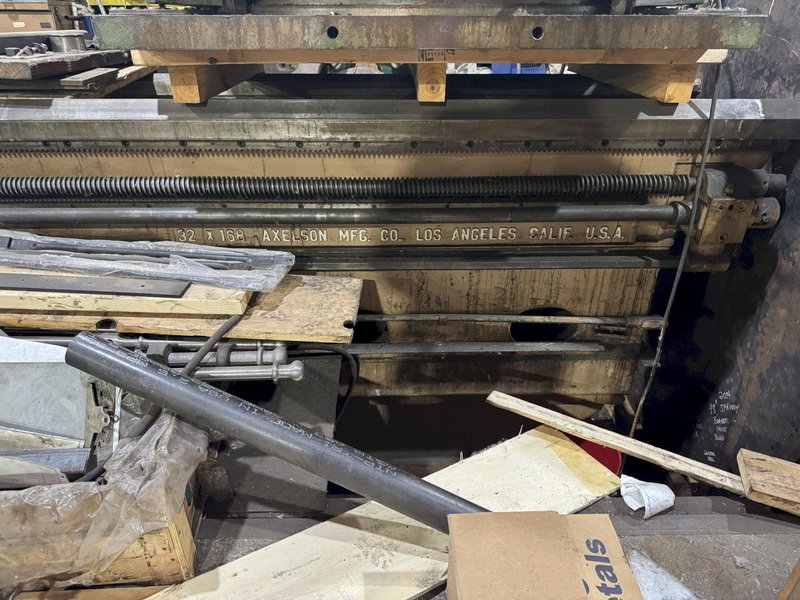 40/104&quot; X 192/312&quot; AXELSON SLIDING GAP ENGINE LATHE. STOCK #0888825