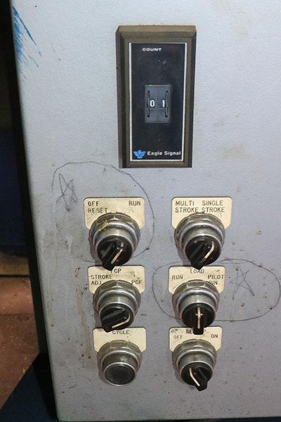 24" x 24" AIR FEEDS INC. Feeder/Straightener, Model AF-3