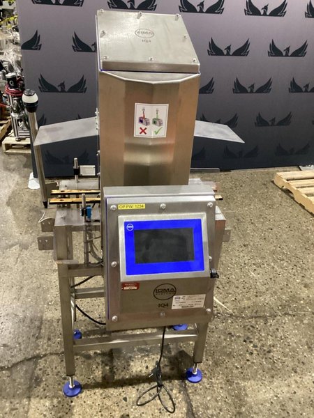 LOMA SYSTEMS IQ4 METAL DETECTOR CHECKWEIGHER COMBO SYSTEM USED