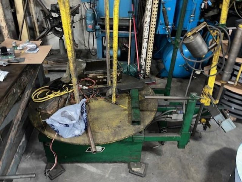 5,500 LB X 50" OD AWC MODEL #F-200 HORIZONTAL PALLET TYPE COIL REEL UNCOILER: STOCK# 3979