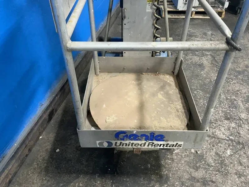 GENIE INDUSTRIES 350 LBS ONE MAN BASKET LIFT   -  AWP-25S