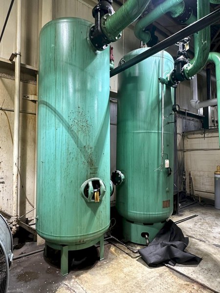 WOOD INDUSTRIAL VERTICAL AIR STORAGE TANK: STOCK #23044