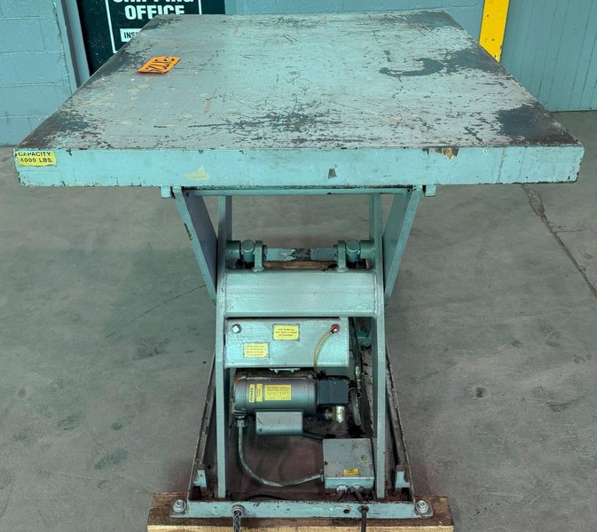 4000 Lb. Southworth Hydraulic Lift Table,  42" x 48" Platform, 7" Lowered, 42" Raised, 1 Phase