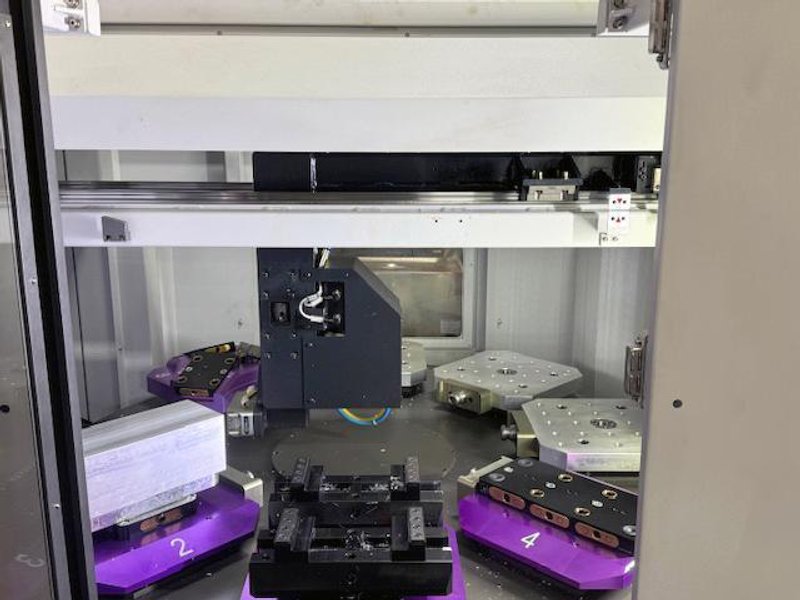 Doosan DVF 5000 5-Axis VMC, 2022 – 18K Spindle, 120 ATC, Through Spindle Coolant/Air, 8 Pallet Changer, Probing, Mist Collector, Conveyor