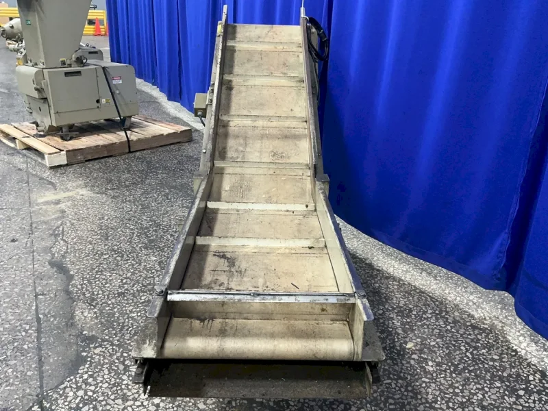 EMI CORP. 16” CHIP CONVEYOR  -  TLK-18-3-4-20