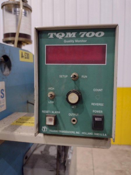 5.5 TON AIR HYDRAULICS MODEL #C-300 PNEUMATIC PRESS 6" STROKE: STOCK #20660