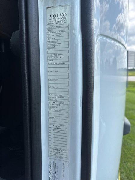 2018 Volvo VNL64T780 4V4NC9EH5JN968958