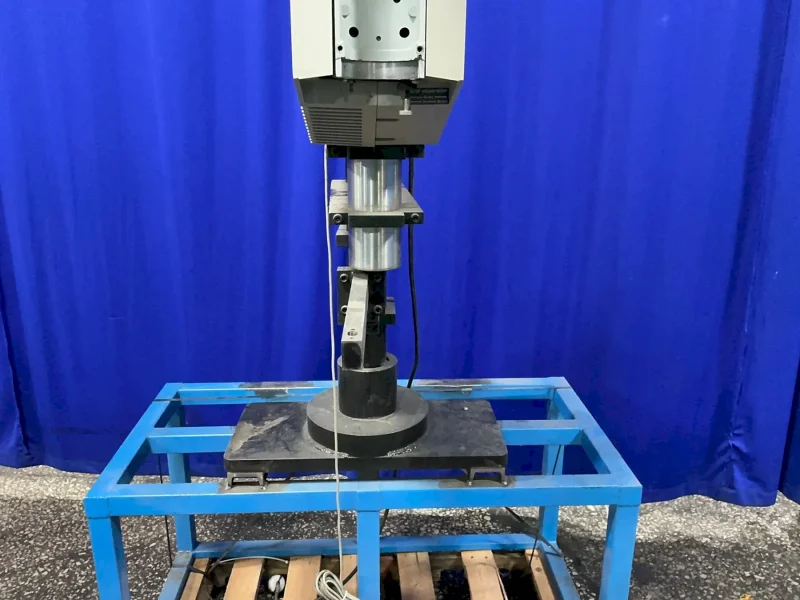 BRANSON ULTRASONIC WELDER   -  2000IW