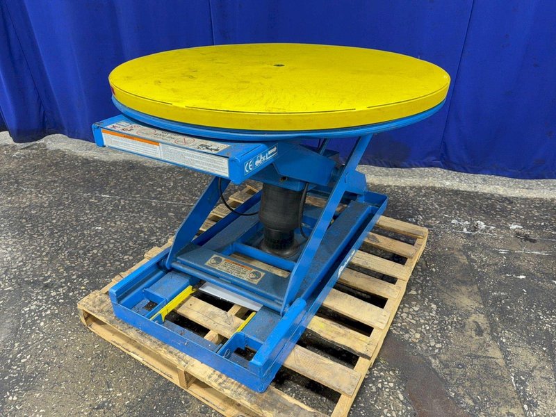 BISHAMON 43" / 4000 LBS PNEUMATIC TURN/LIFT TABLE