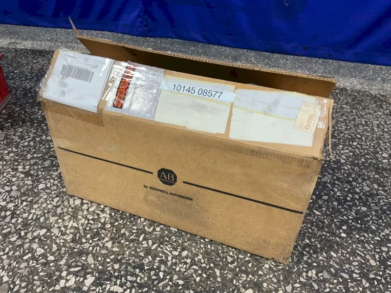 Allen-bradley 4500 Rpm Servo Motor - Mpm-b1652f-mj74aa