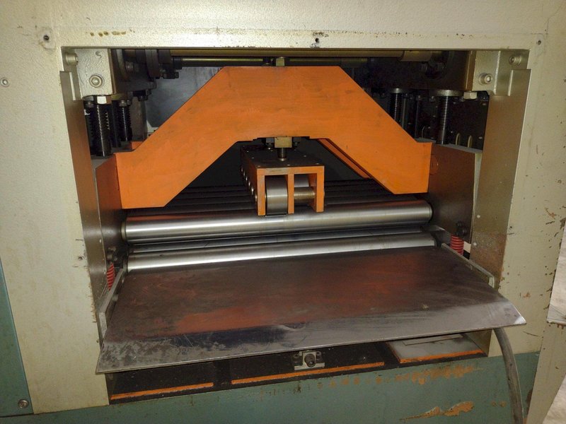 24&quot; X 13 GAUGE AMADA MODEL #SL-6023 13 ROLL SHEET STRAIGHTENER &amp; LEVELER: STOCK #14556