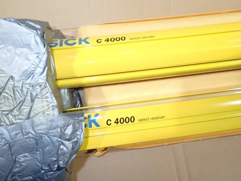 SICK LIGHT CURTAIN SENSOR   -  C4000