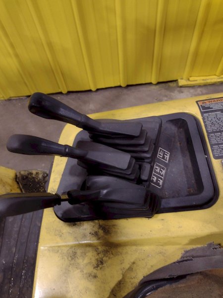 8000 LBS HYSTER MODEL S80XM LP-GAS FORKLIFT: STOCK #18837