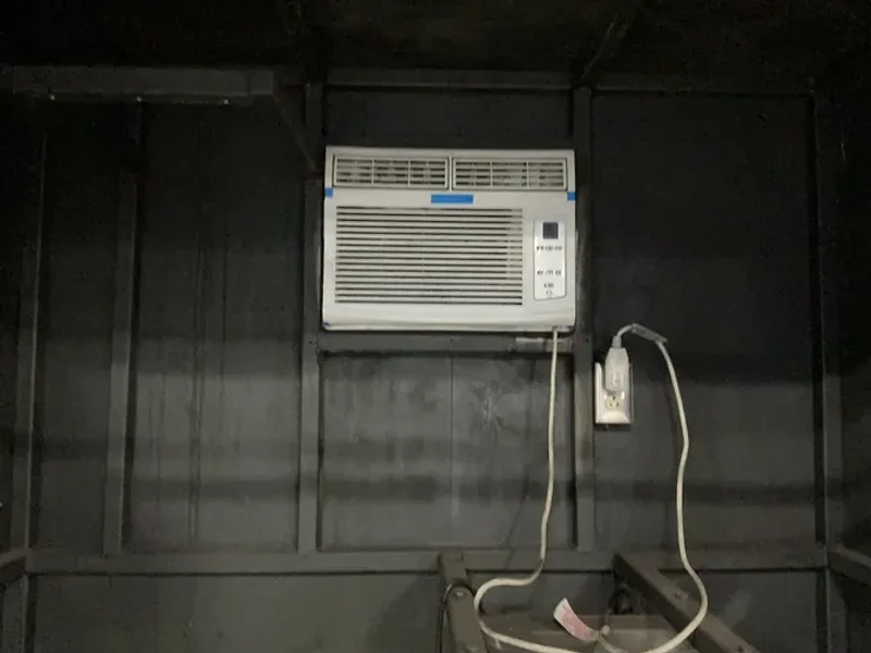 DENSHIJIKI INDUSTRY CO., LTD 59”X55”X91” ENCLOSURE SPACE WET BENCH