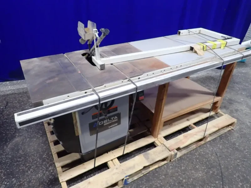 DELTA 80" X 27" TABLE SAW  -  36-L53L