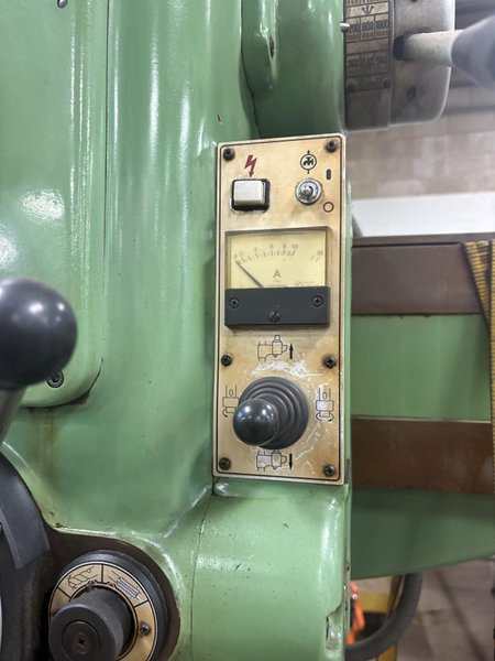 Mori Seiki / Yoshida Model YR3-115 Radial Arm Drilling Machine