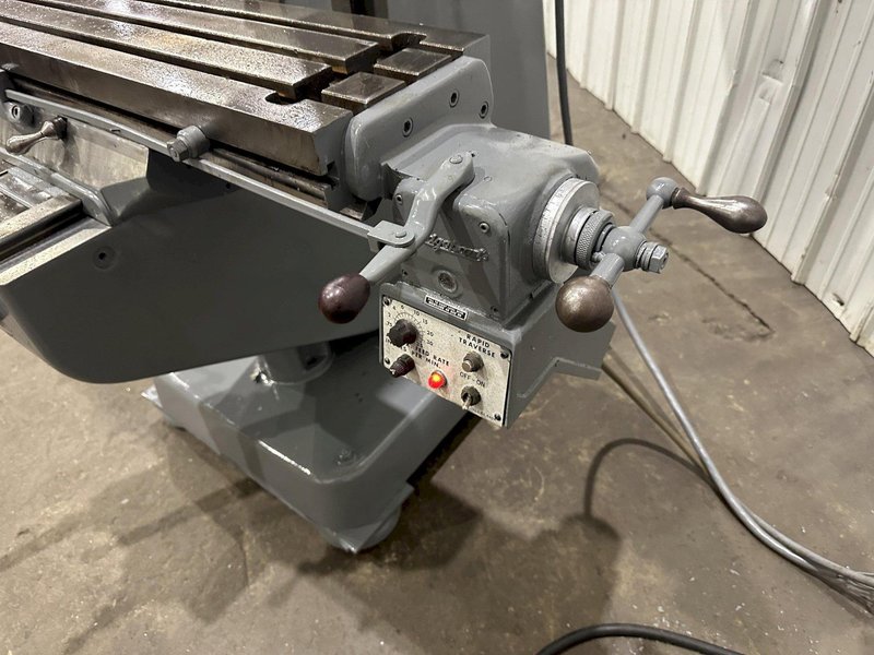 2 HP BRIDGEPORT RAM TYPE VERTICAL MILL: STOCK #77516