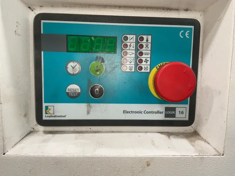 UNITED STATES AIR COMPRESSOR 25 HP AIR COMPRESSOR  -  TIDY-25
