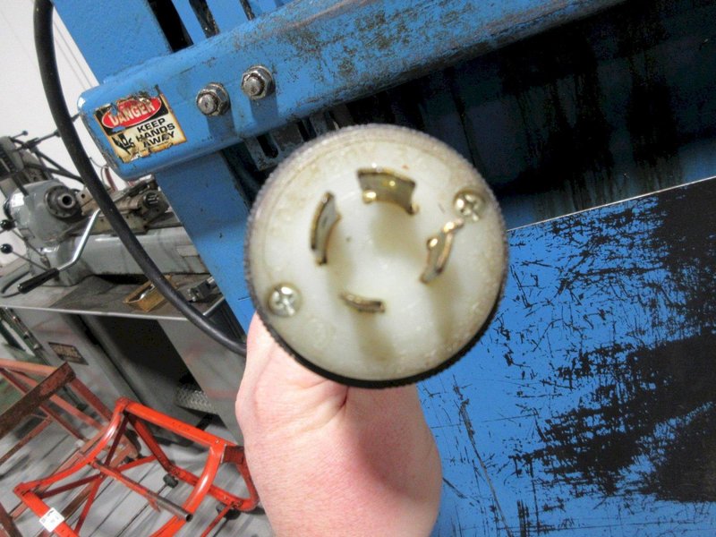 Hercules HI Series Model A39376 Hydraulic Box Dumper- Auction Item