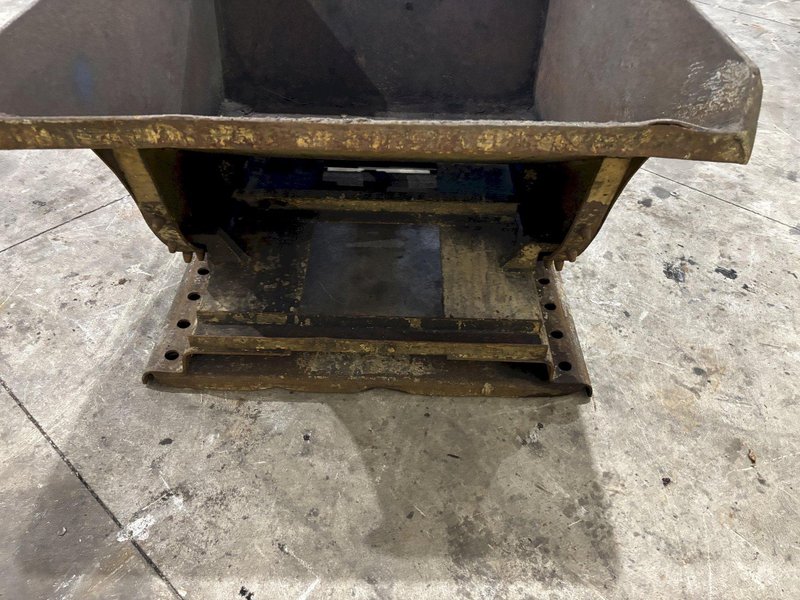24" X 36" X 46" DUMP HOPPER: STOCK #22895