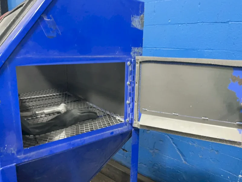 17" X 37" X 12" BLAST CABINET