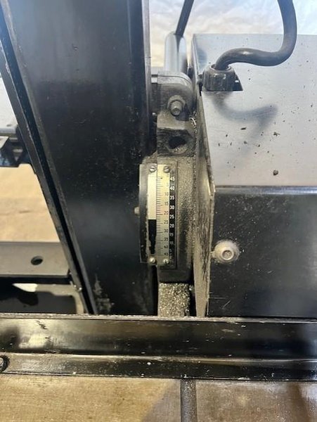 18" X 22" MARVEL SERIES 8-MARK II VERTICAL BAND SAW STOCK# 4039