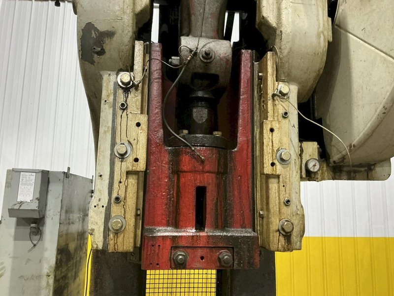 BLISS MODEL #28 OBI STAMPING PRESS: YOBRO 24901