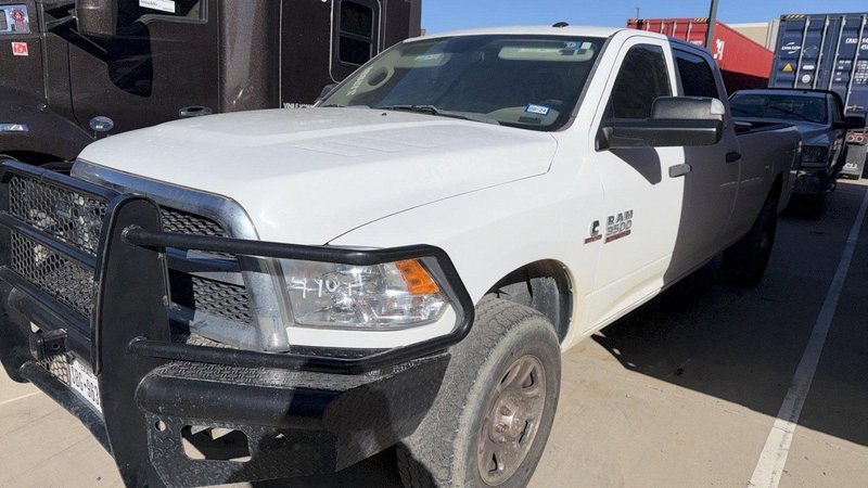 2017 Ram 3500 SRW Crew Cab Pickup – 4×4 Heavy Duty Truck, Cummins Diesel, Long Bed, Single Rear Wheel, Towing Package