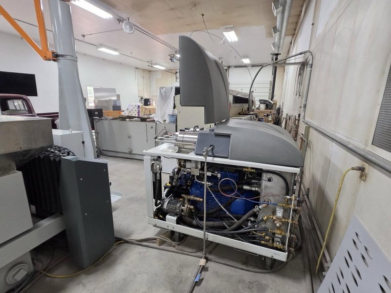 6′ x 12′ Flow Mach 500 Waterjet, 2022 – 90,000 PSI
