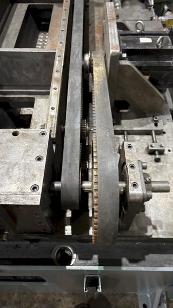 AMERICAN SERVO DRIVEN HYDRAULIC FLYING CUTOFF SHEAR WITH AMS CONTROLS: STOCK #18161