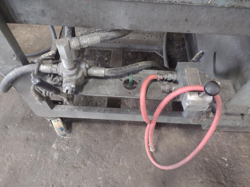 THOMPSON HYDRAULIC CYLINDER / PUMP TEST BENCH SYSTEM: STOCK #16585