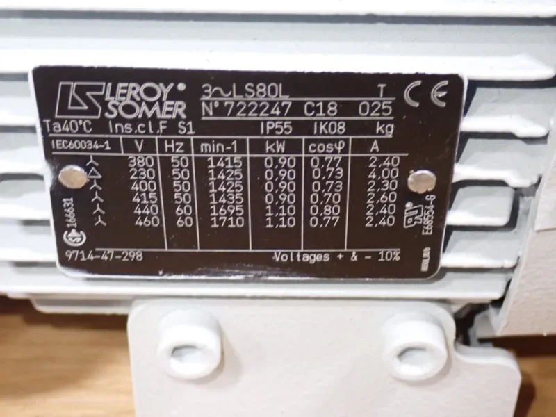 LEYBOLD 1.10 KW VACUUM PUMP  -  SV28BI 960273