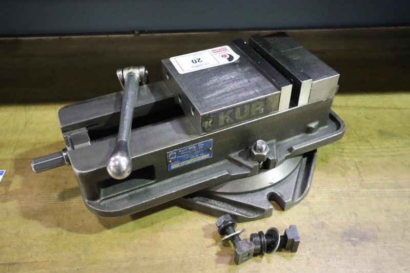 Kurt D675 6" Machine Vise, Swivel Base, Steel Jaws, Handle- Auction Item