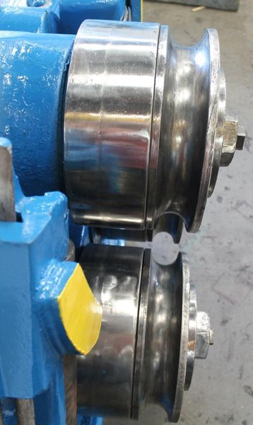 4' X 4' X 5/8' BUFFALO MODEL #2 ANGLE ROLLS: STOCK #62282