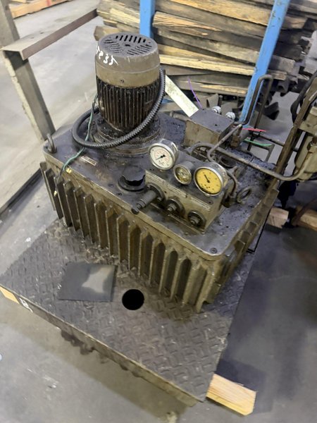 12" X 40" SHIGIYA OKAMOTO MODEL #GUA-30-100 OD HYDRAULIC CYLINDRICAL GRINDER: YOBRO #25235