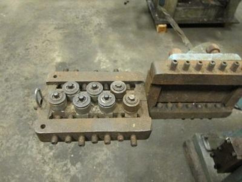 NILSON # S-1 4 SLIDE WIRE FORMING MACHINE
