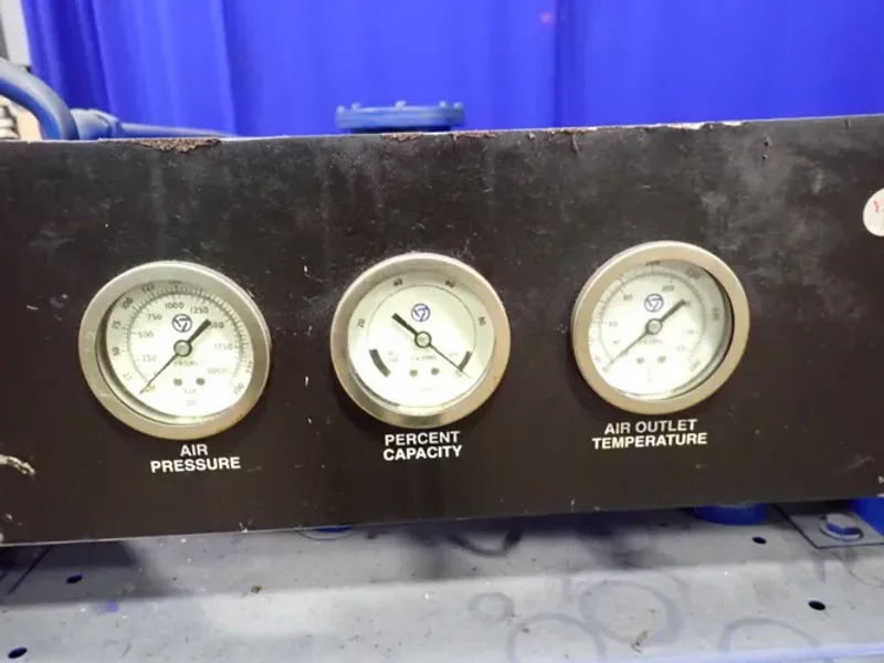 QUINCY AIR COMPRESSOR  -  OSB 25ANA32N