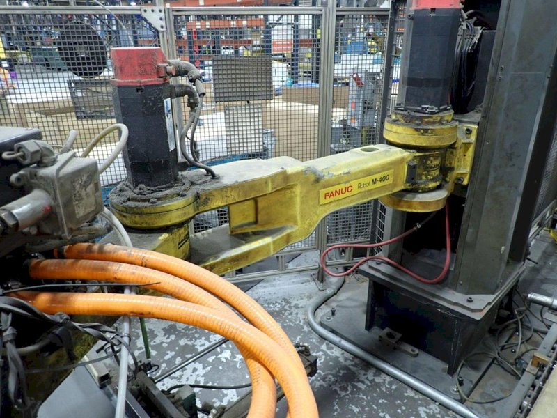 FANUC M-400 ROBOT W/ R-J CONTROL: YOBRO #24269