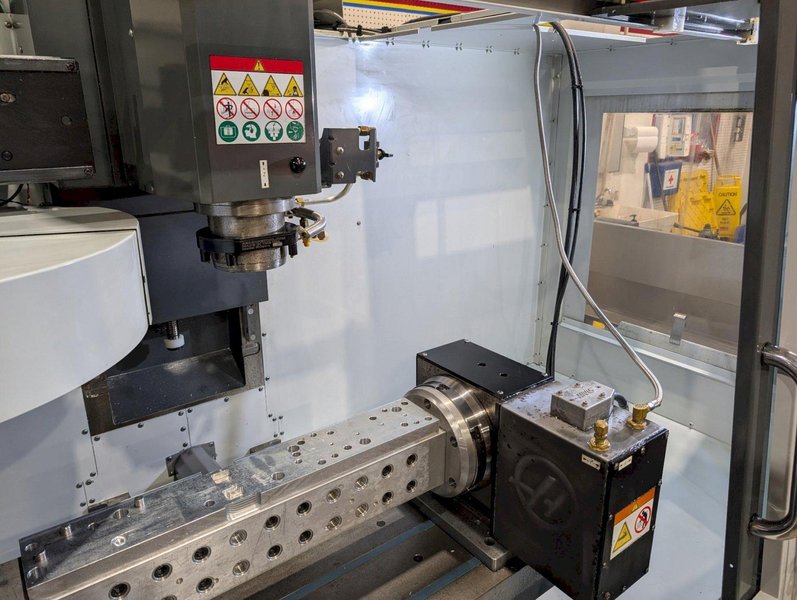 Haas TM-3P VMC, 2017- HRT210 4th Axis Rotary, 10k Spindle, Rigid Tap, Chip Conveyor