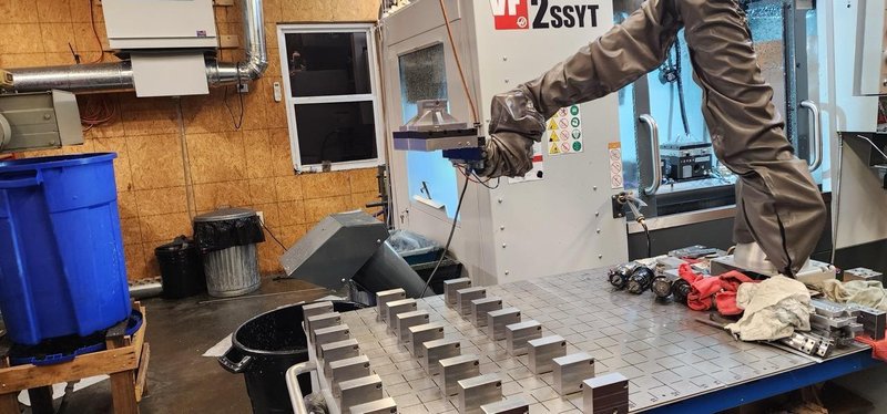 Versabuilt Mill Automation System, 2022 – UR-10E Cobot