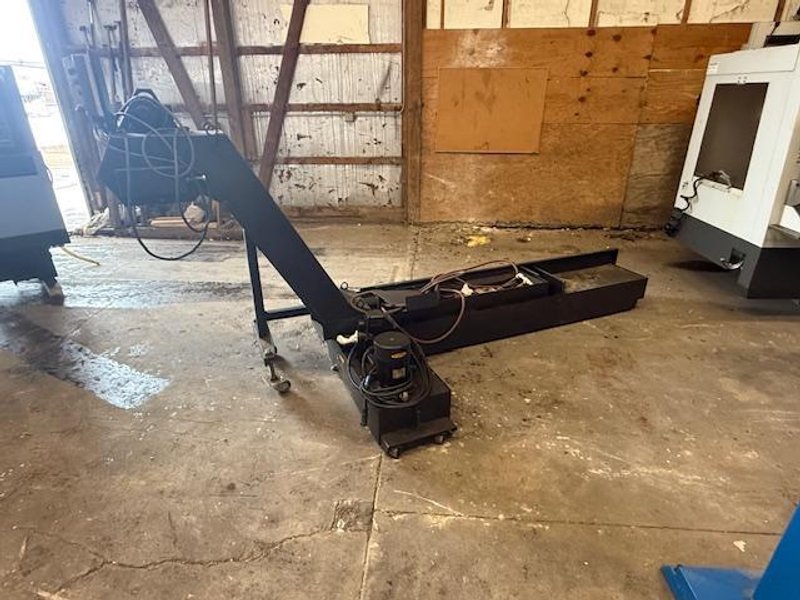 Doosan Lynx 220LC CNC Turning Center Lathe, 2013 – Chip Conveyor