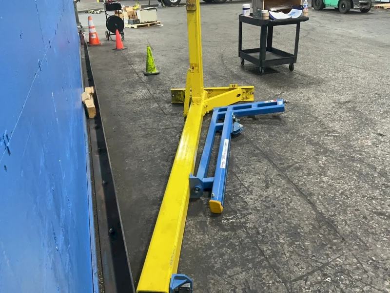 GORBEL 1000 LBS JIB CRANE