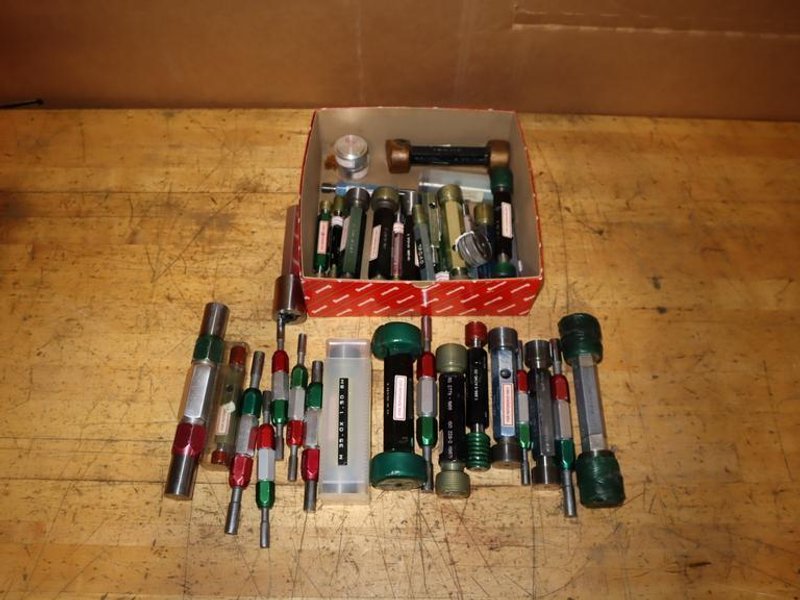 Assorted Thread &amp; Pin Gages- Auction Item