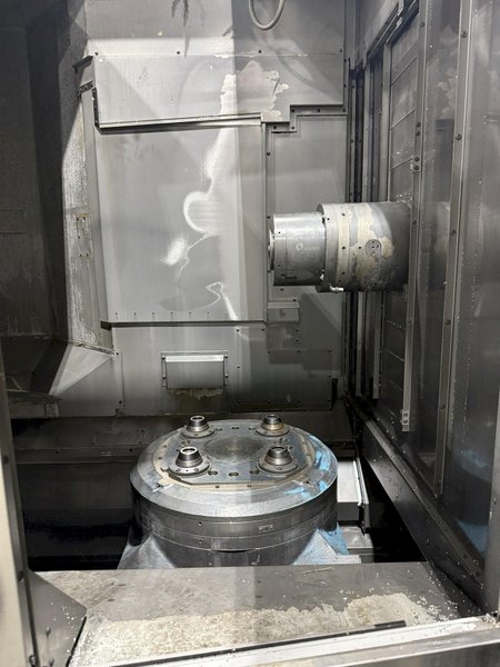 Makino MMC2 with (3) Makino a61nx - 30 Station Pallet Pool FMS For Sale