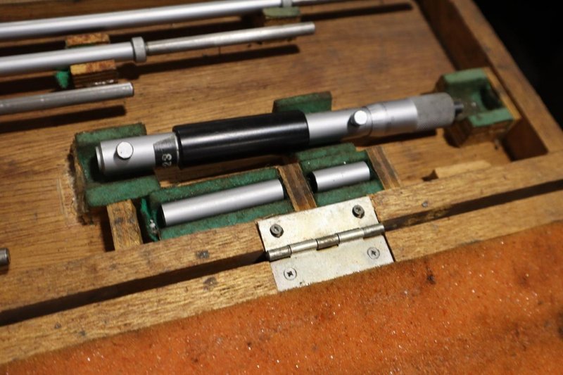 Mitutoyo Inside Micrometer Set, up to 40in- Auction Item