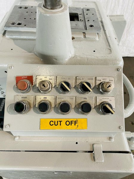 18 TON X 2" TISHKEN CO-6-HWA 2 POST CUT OFF PRESS. STOCK # 0203920