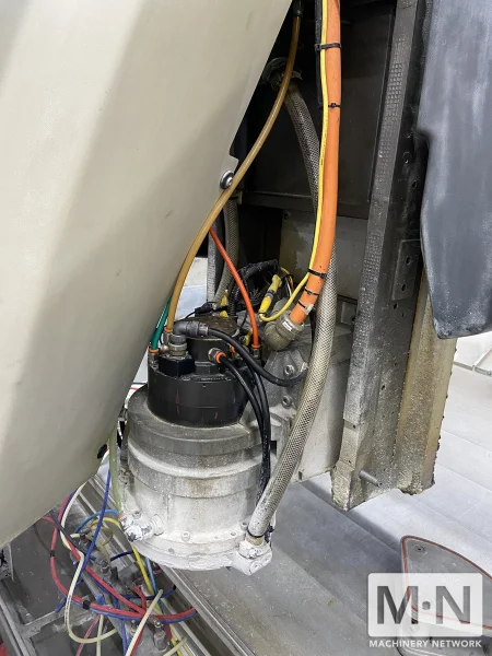 2005 INTERMAC MASTER 33M MACHINING CENTER