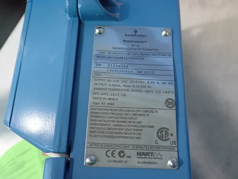 EMERSON ROSEMOUNT 8712 MAGNETIC FLOW METER TRANSMITTER   -  8712EMR1A1N5M4Q4